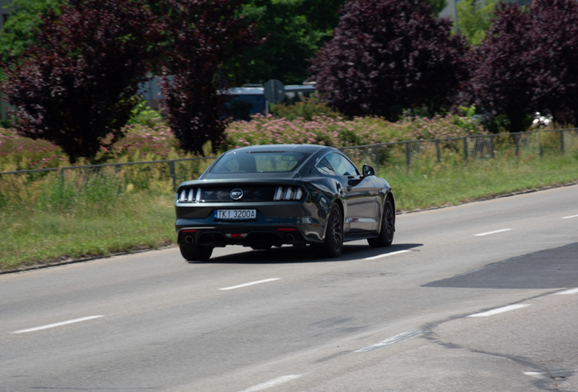 Ford Mustang GT 2015