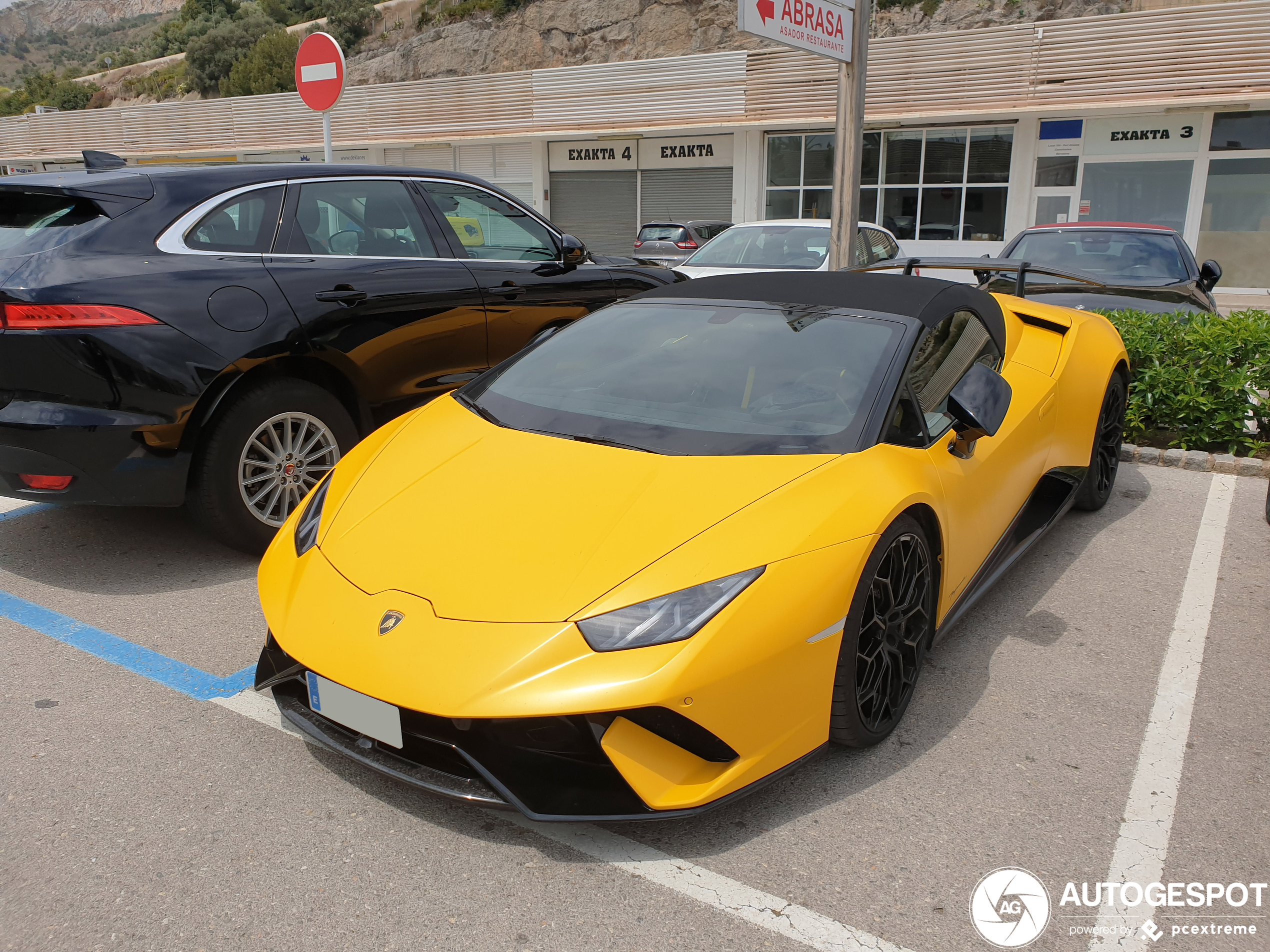 Lamborghini Huracán LP640-4 Performante Spyder