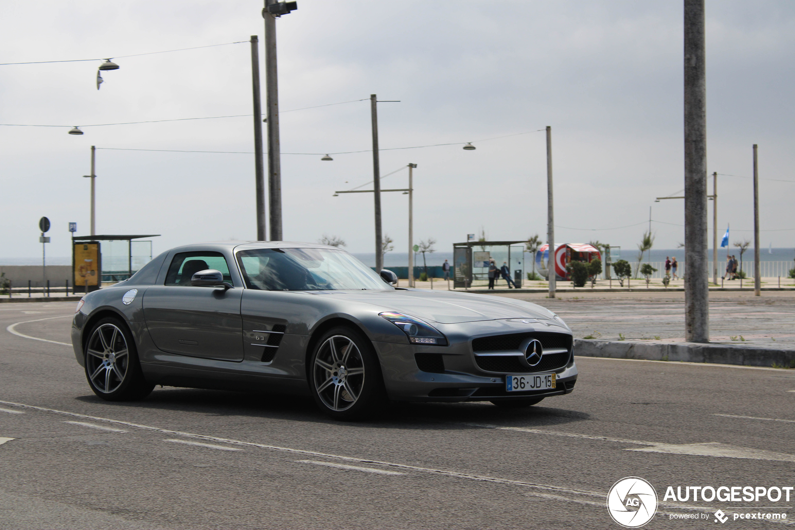 Mercedes-Benz SLS AMG