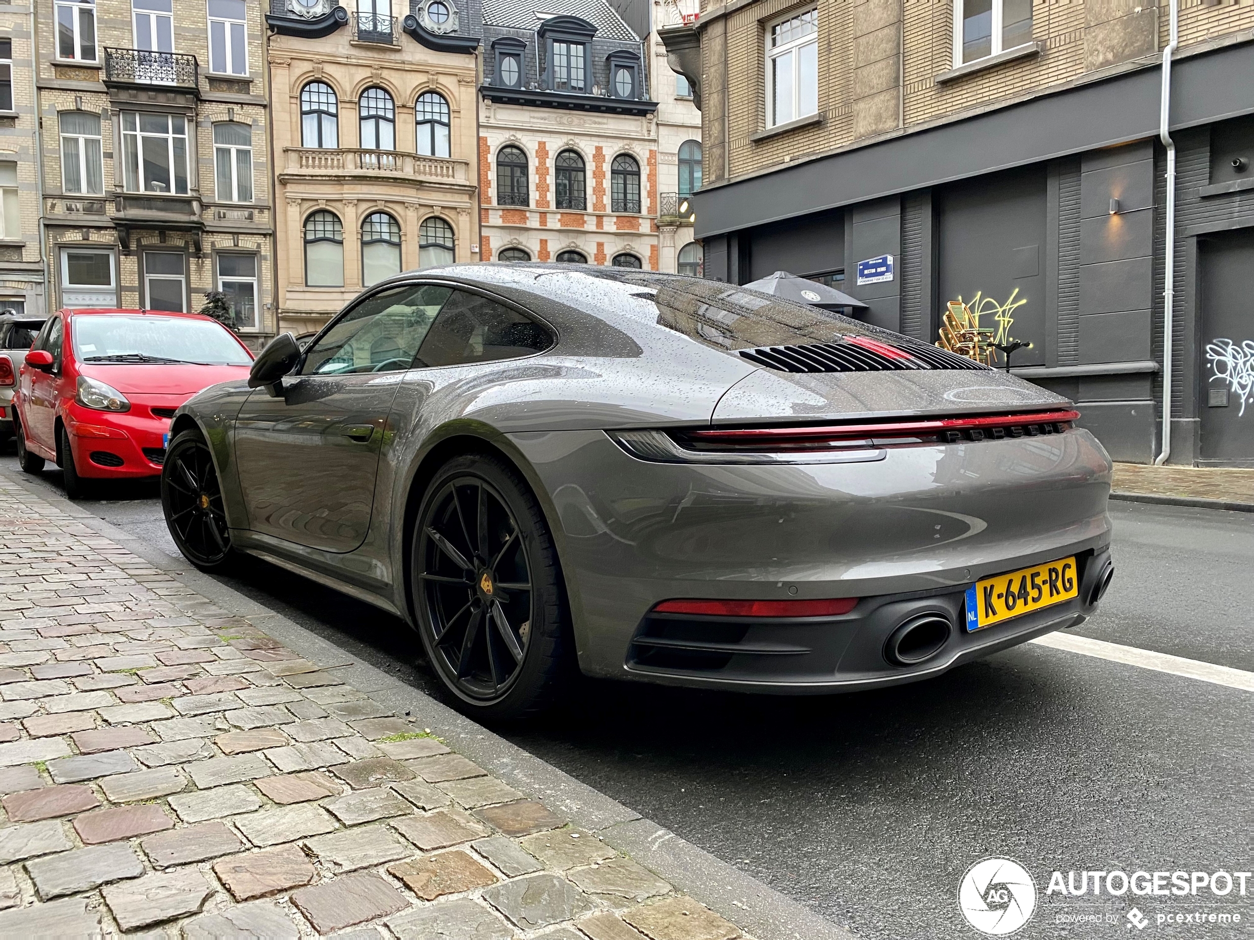 Porsche 992 Carrera 4S