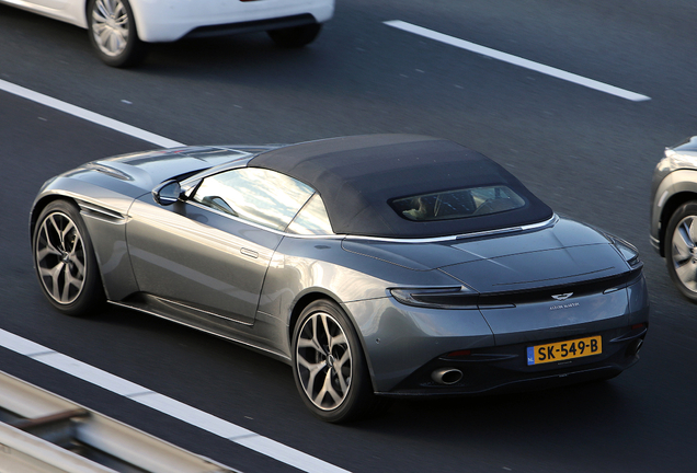 Aston Martin DB11 V8 Volante