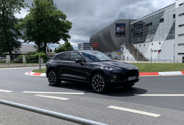 Aston Martin DBX