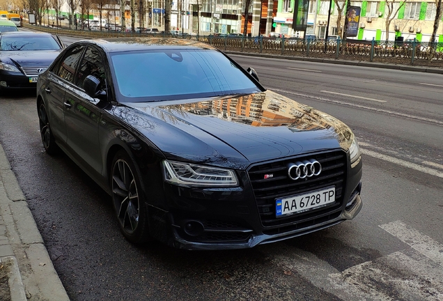 Audi S8 D4 Plus