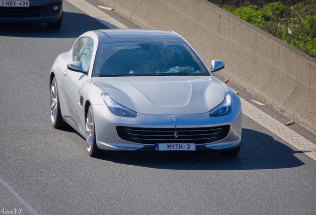 Ferrari GTC4Lusso T