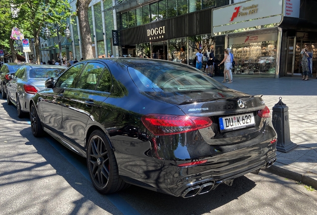 Mercedes-AMG E 63 S W213 2021