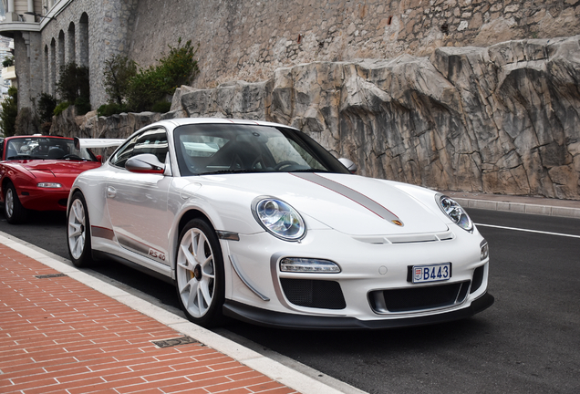 Porsche 997 GT3 RS 4.0