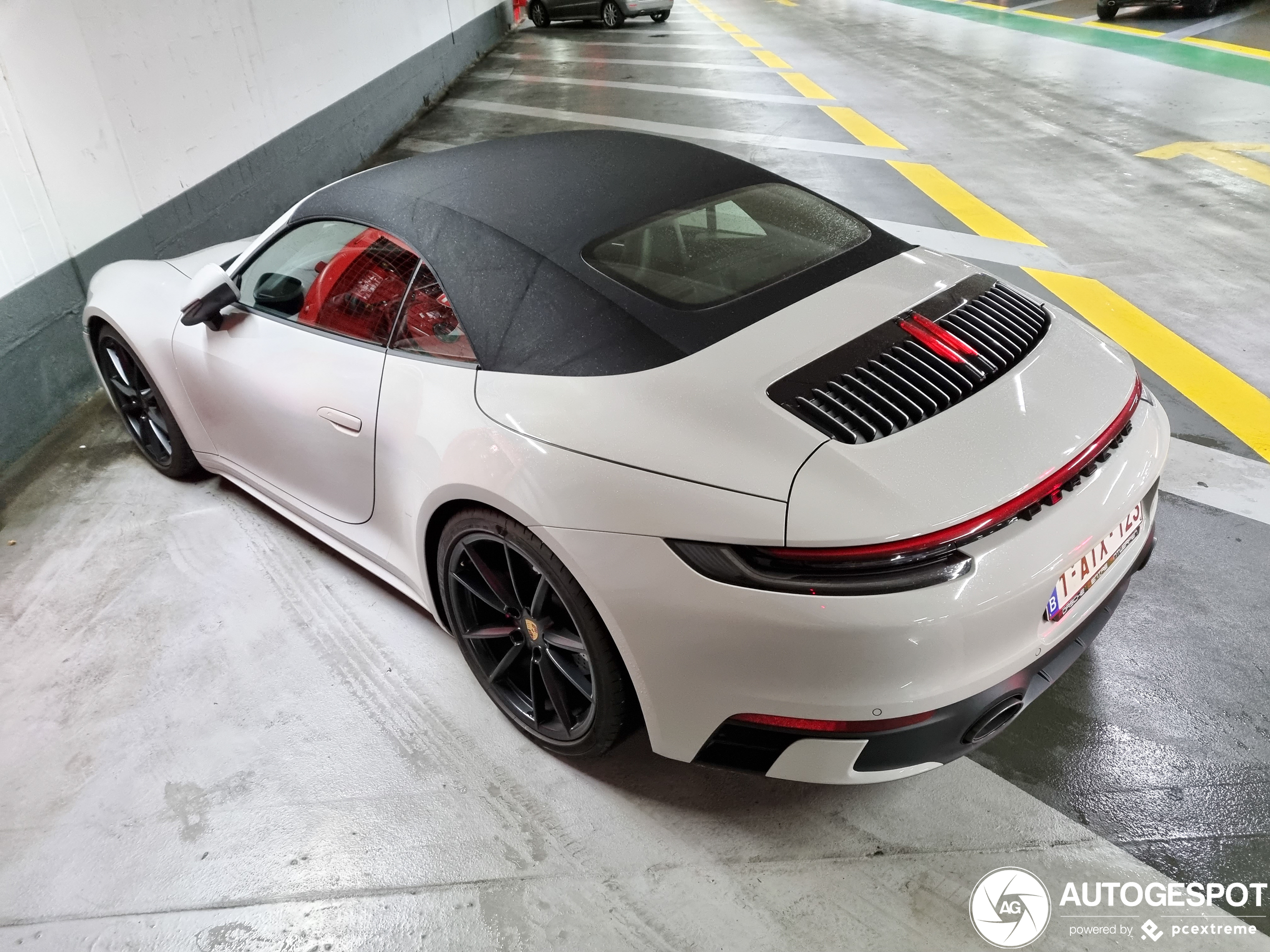 Porsche 992 Carrera 4S Cabriolet