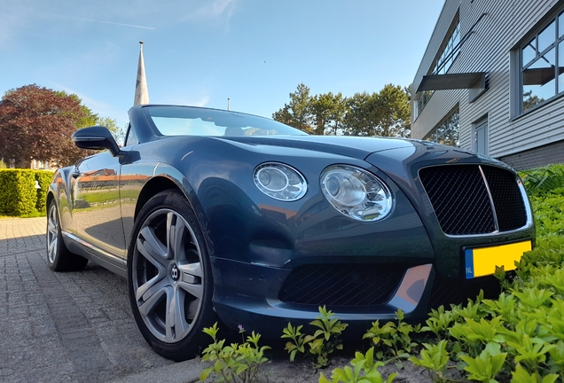 Bentley Continental GTC V8