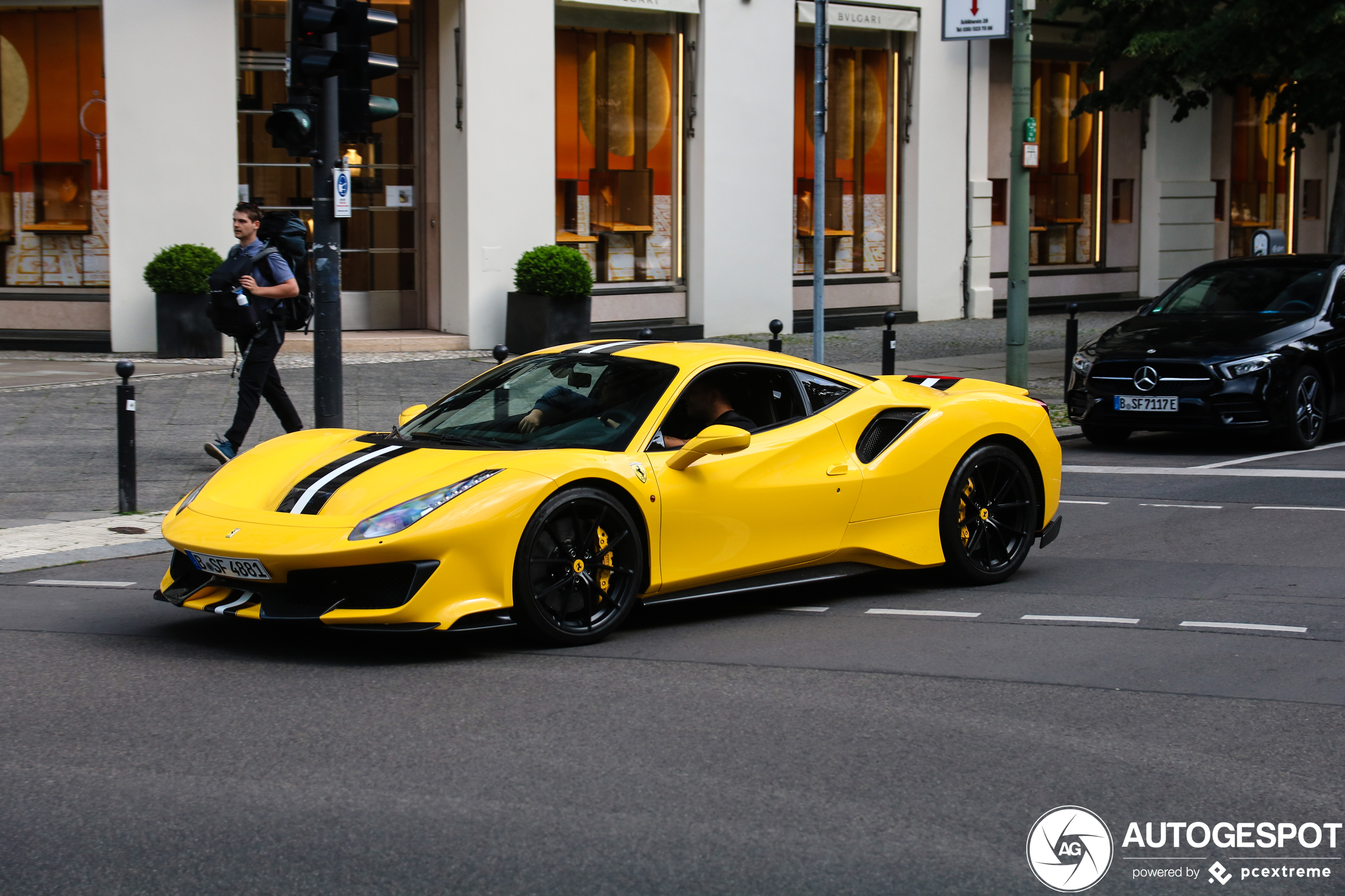 Ferrari 488 Pista