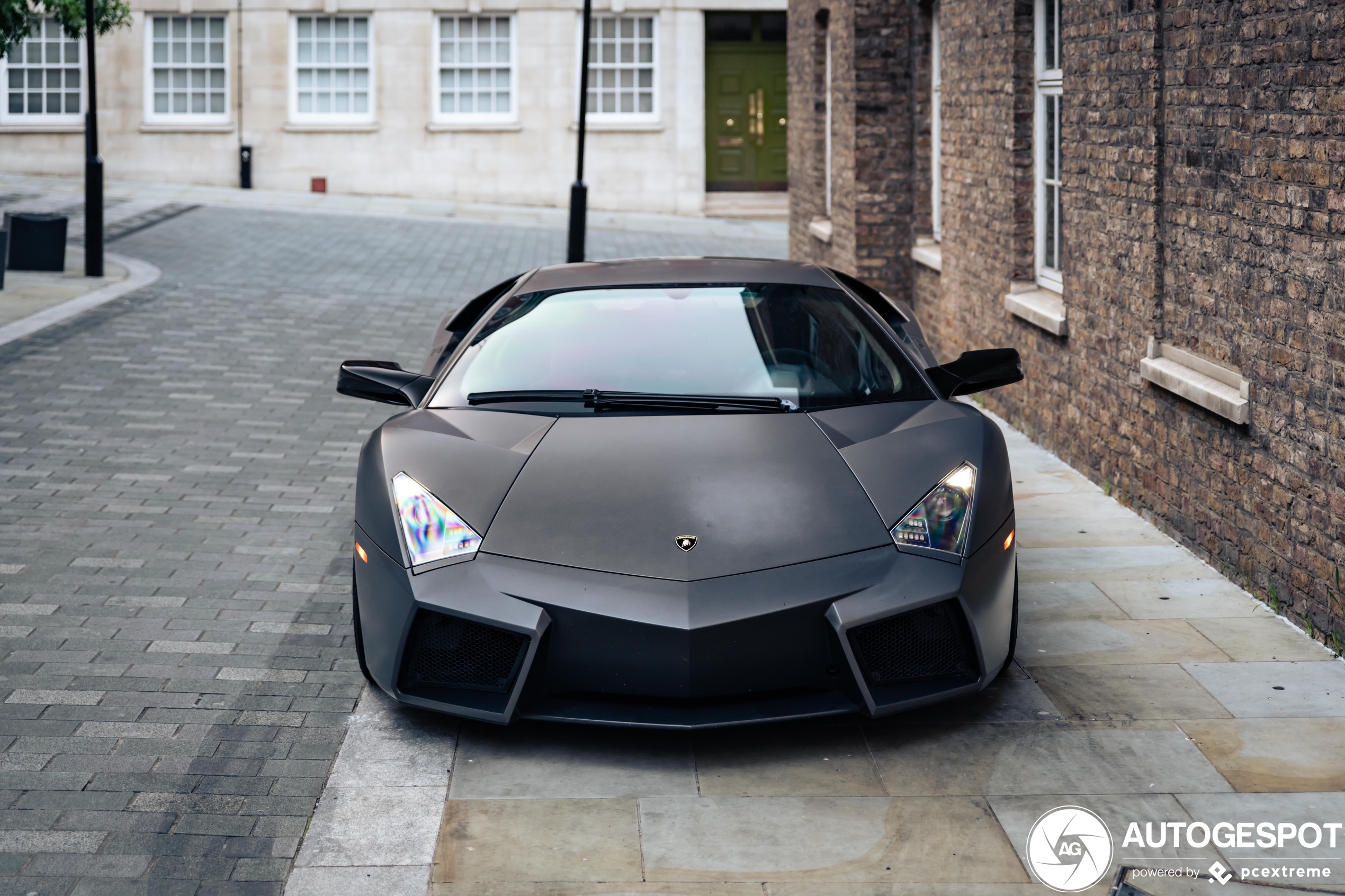 Batman nog altijd liefhebber van Lamborghini