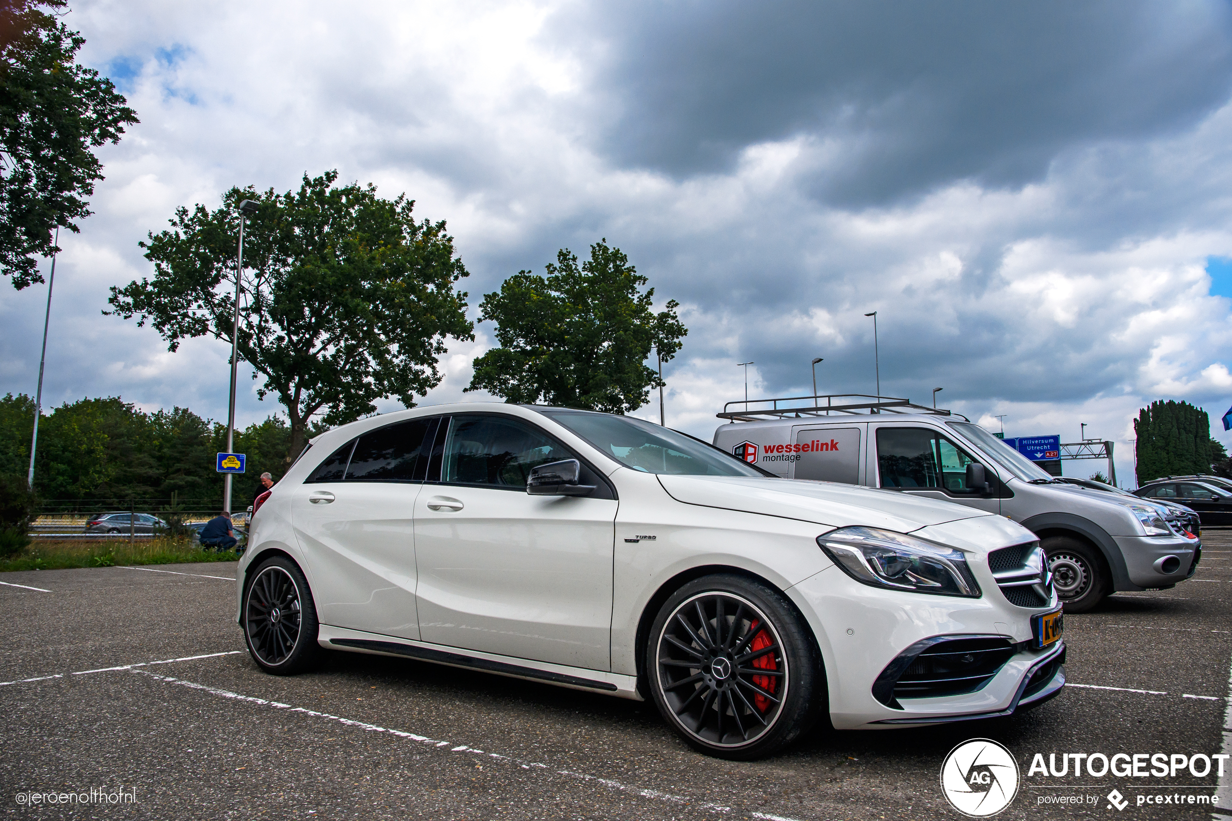 Mercedes-AMG A 45 W176 2015