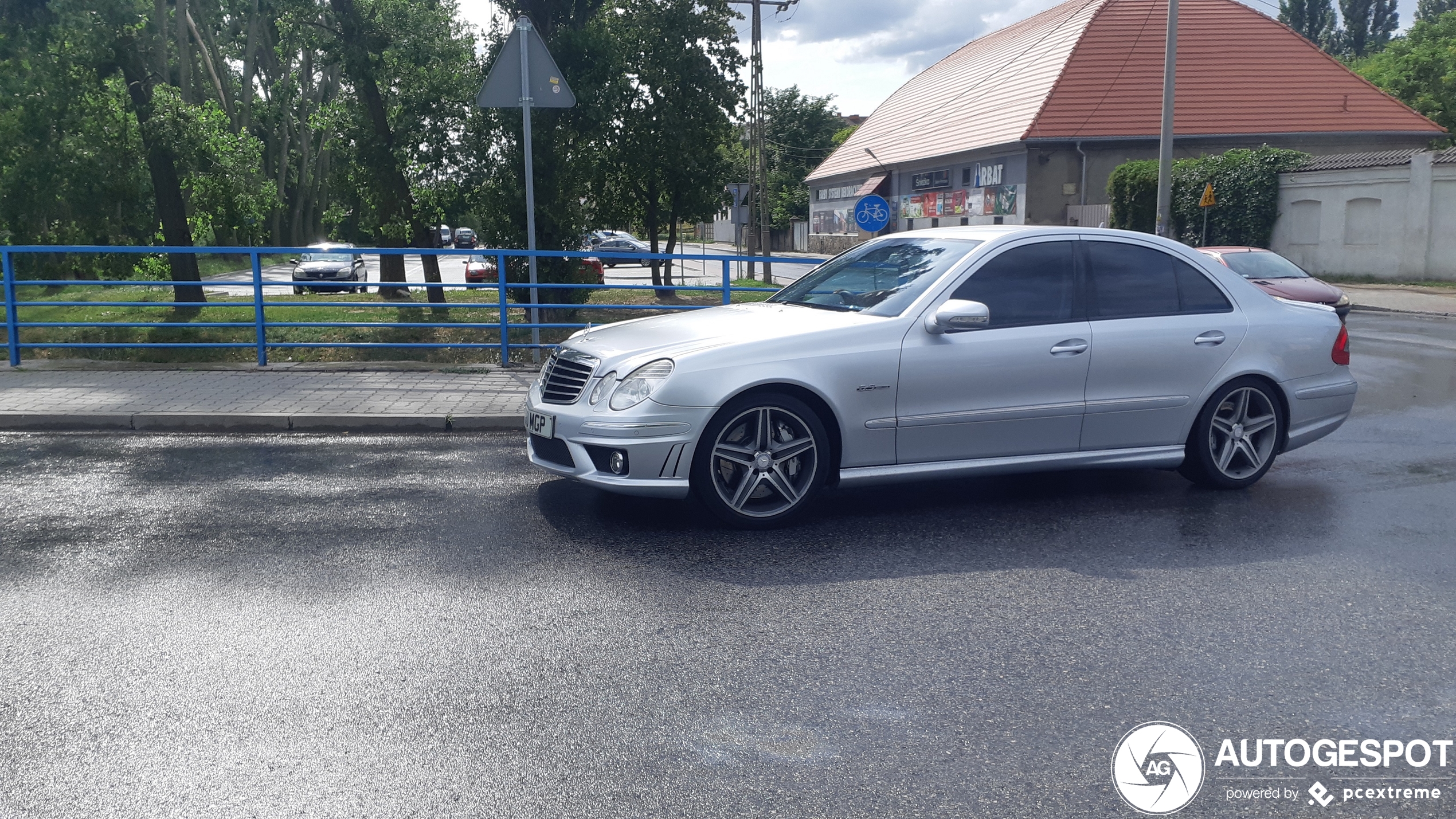 Mercedes-Benz E 63 AMG