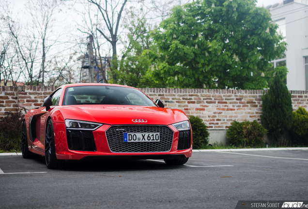 Audi R8 V10 Plus 2015