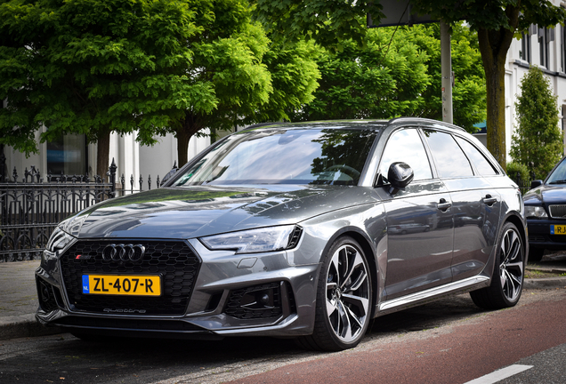 Audi RS4 Avant B9