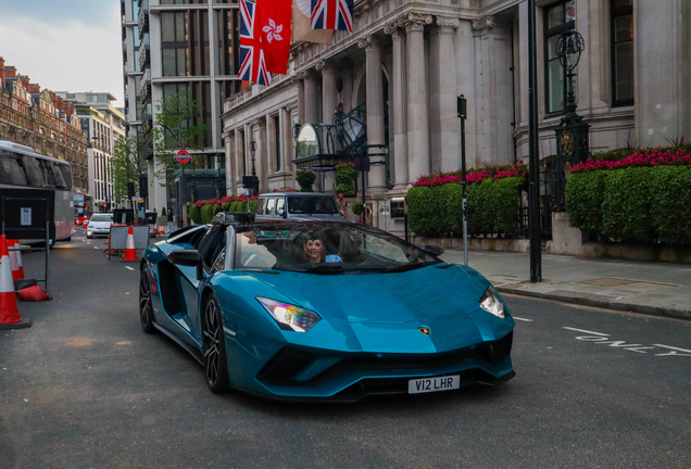 Lamborghini Aventador S LP740-4 Roadster