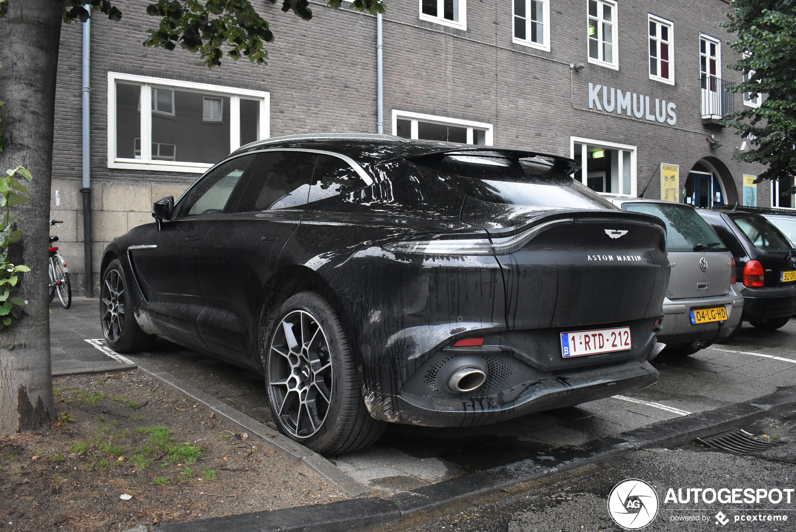 Aston Martin DBX