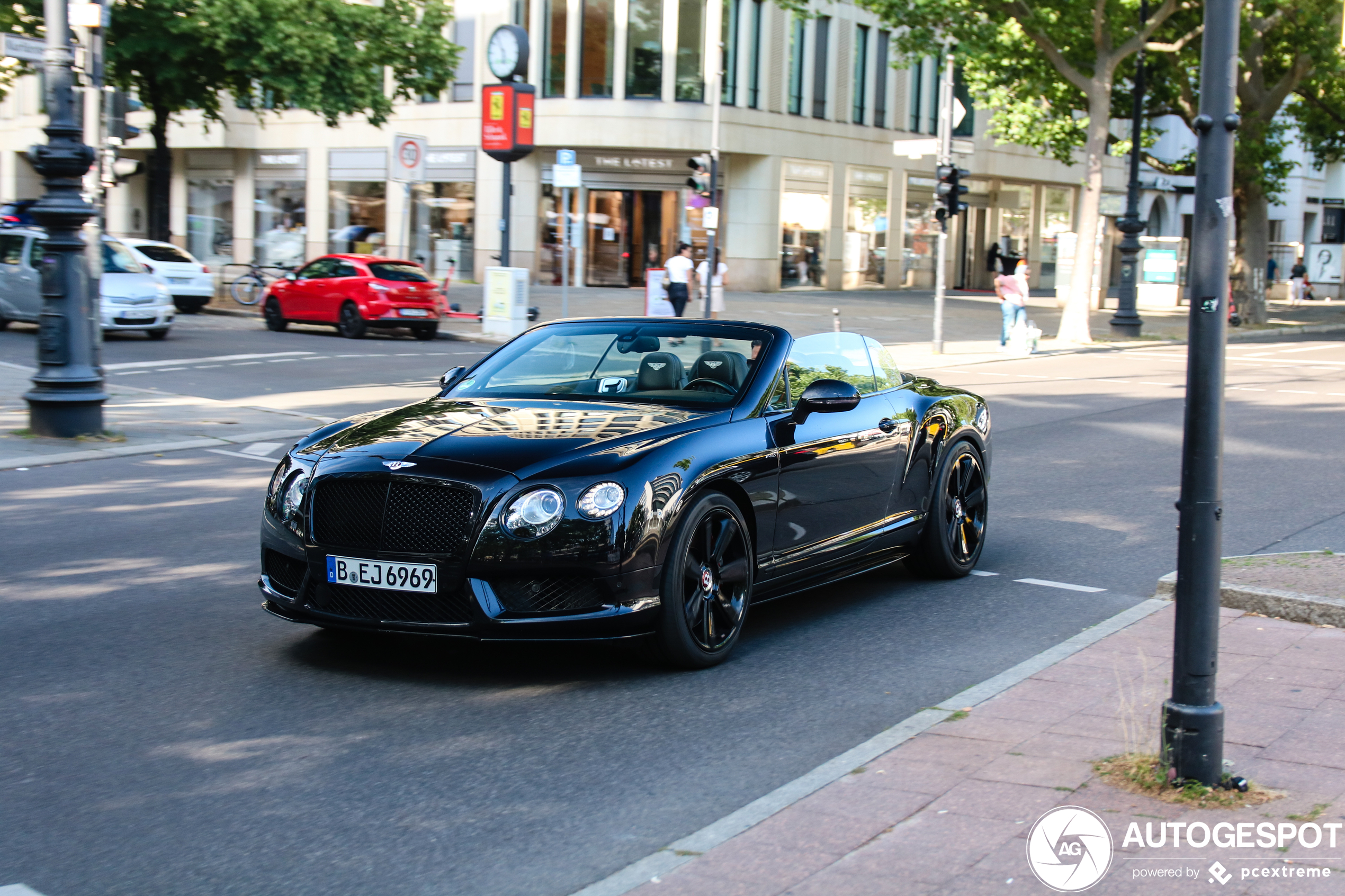 Bentley Continental GTC V8 S