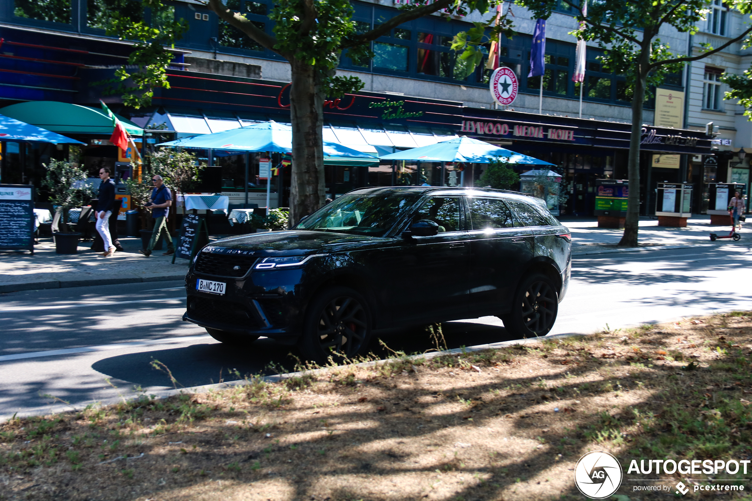 Land Rover Range Rover Velar SVAutobiography