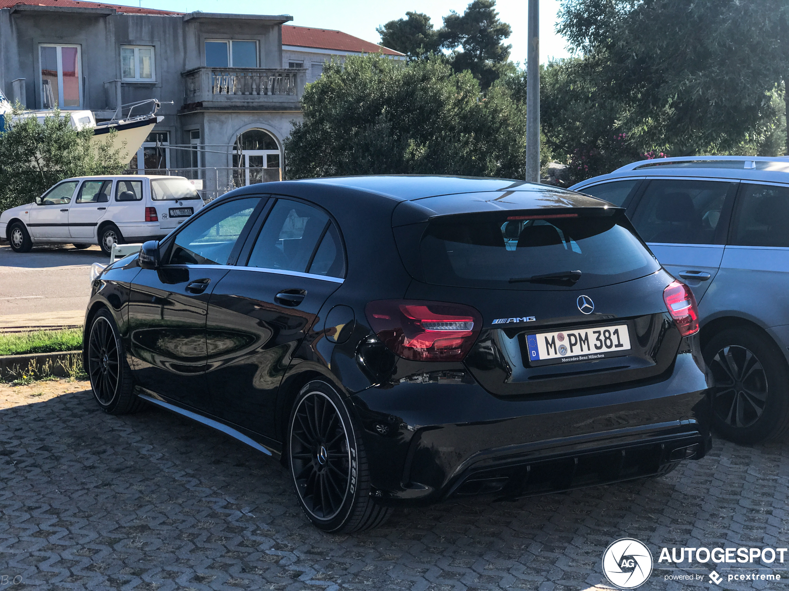 Mercedes-AMG A 45 W176 2015