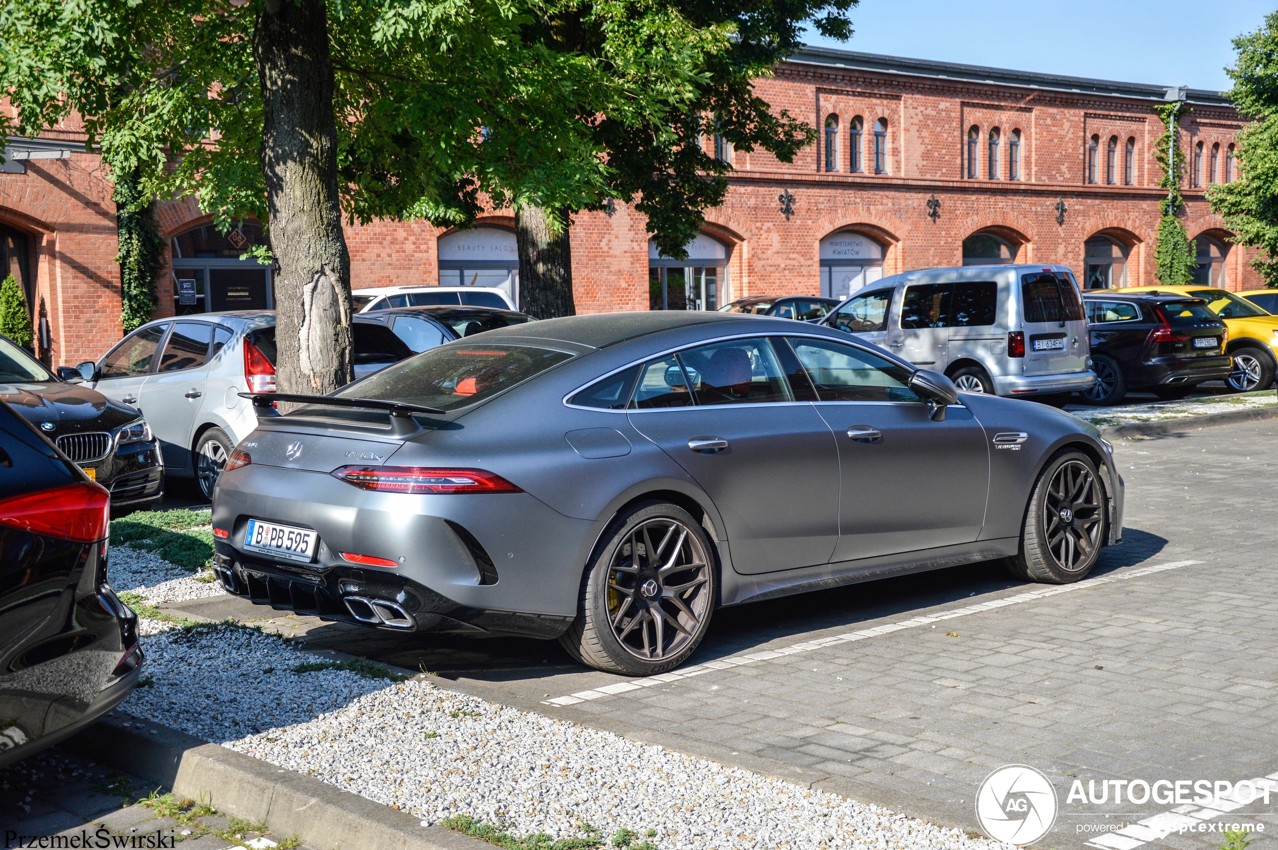 Mercedes-AMG GT 63 S X290