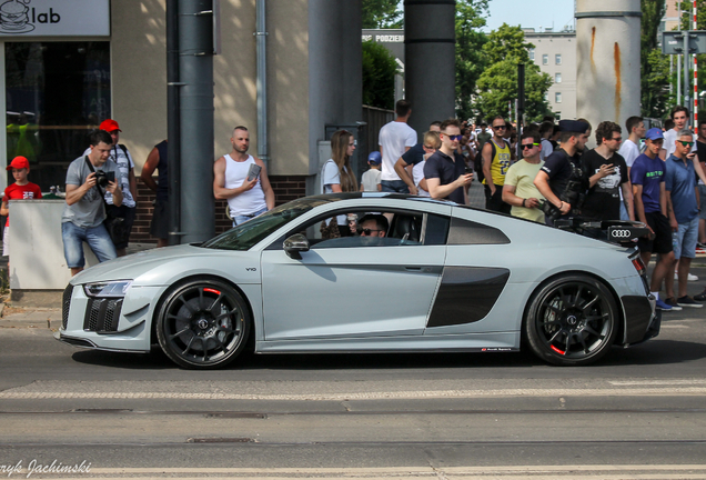 Audi R8 V10 Plus 2015