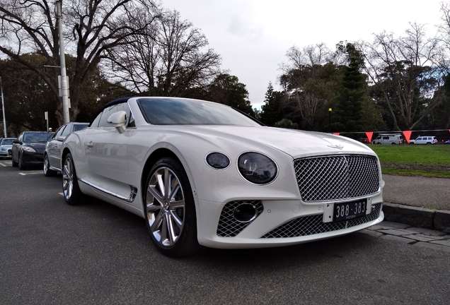 Bentley Continental GTC 2019