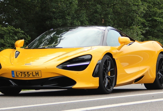 McLaren 720S Spider