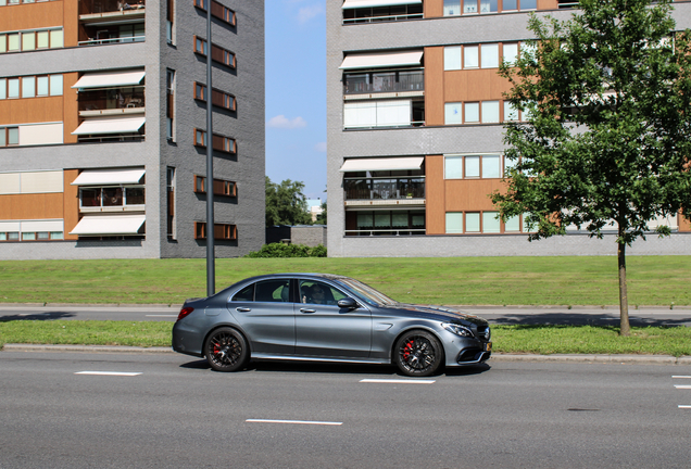 Mercedes-AMG C 63 S W205