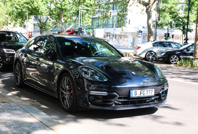 Porsche 971 Panamera GTS Sport Turismo