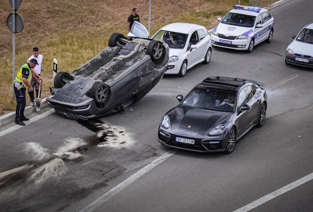 Porsche 971 Panamera Turbo