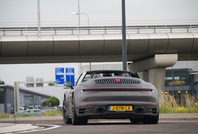 Porsche 992 Carrera 4S Cabriolet