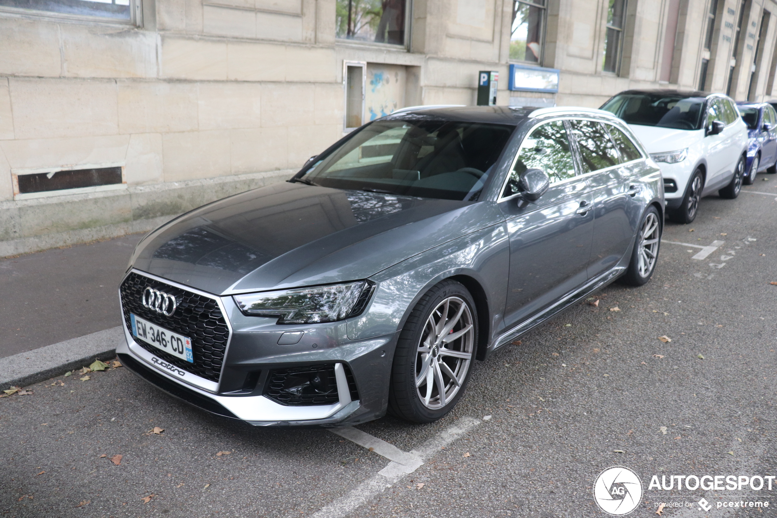 Audi RS4 Avant B9