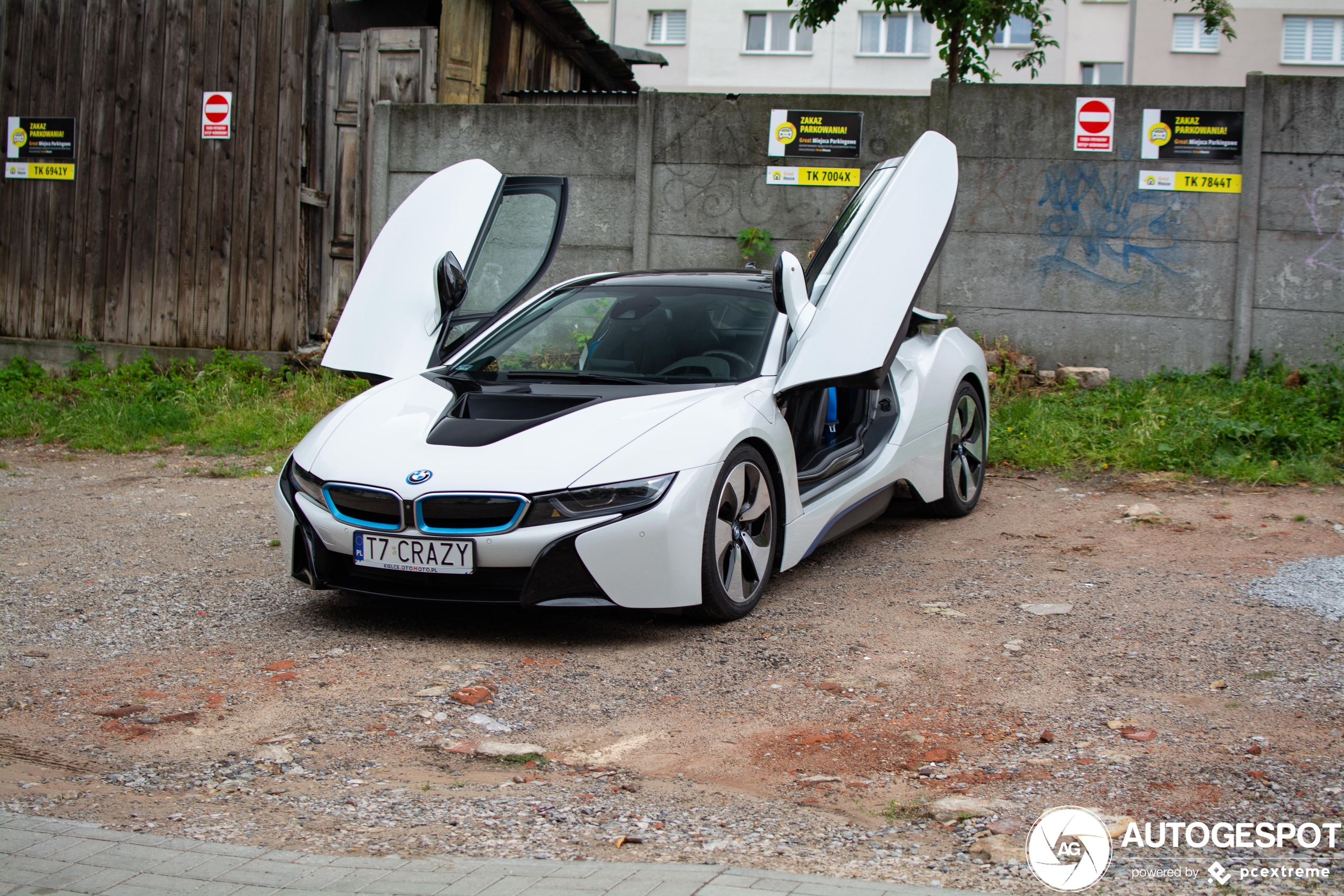 BMW i8