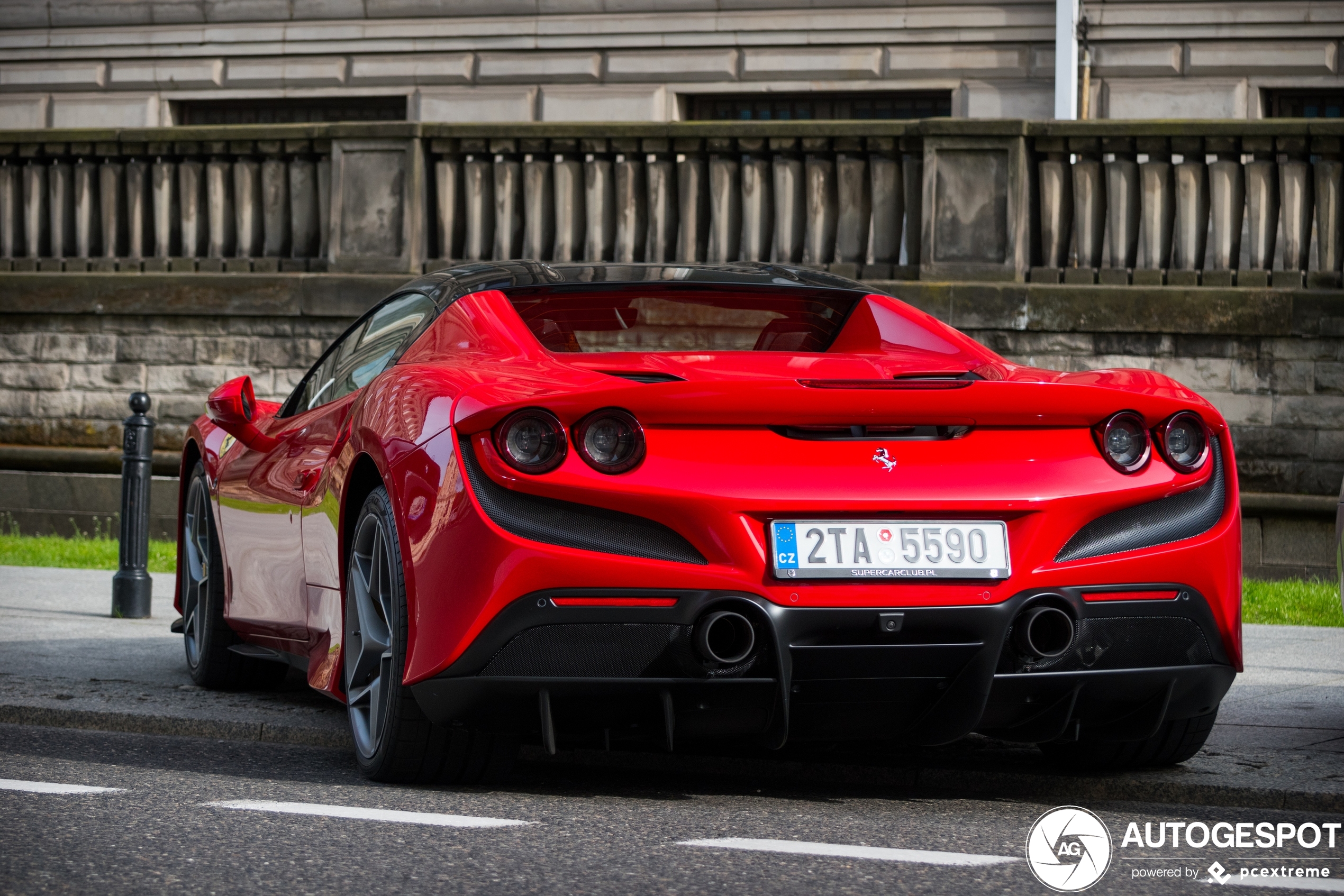 Ferrari F8 Spider