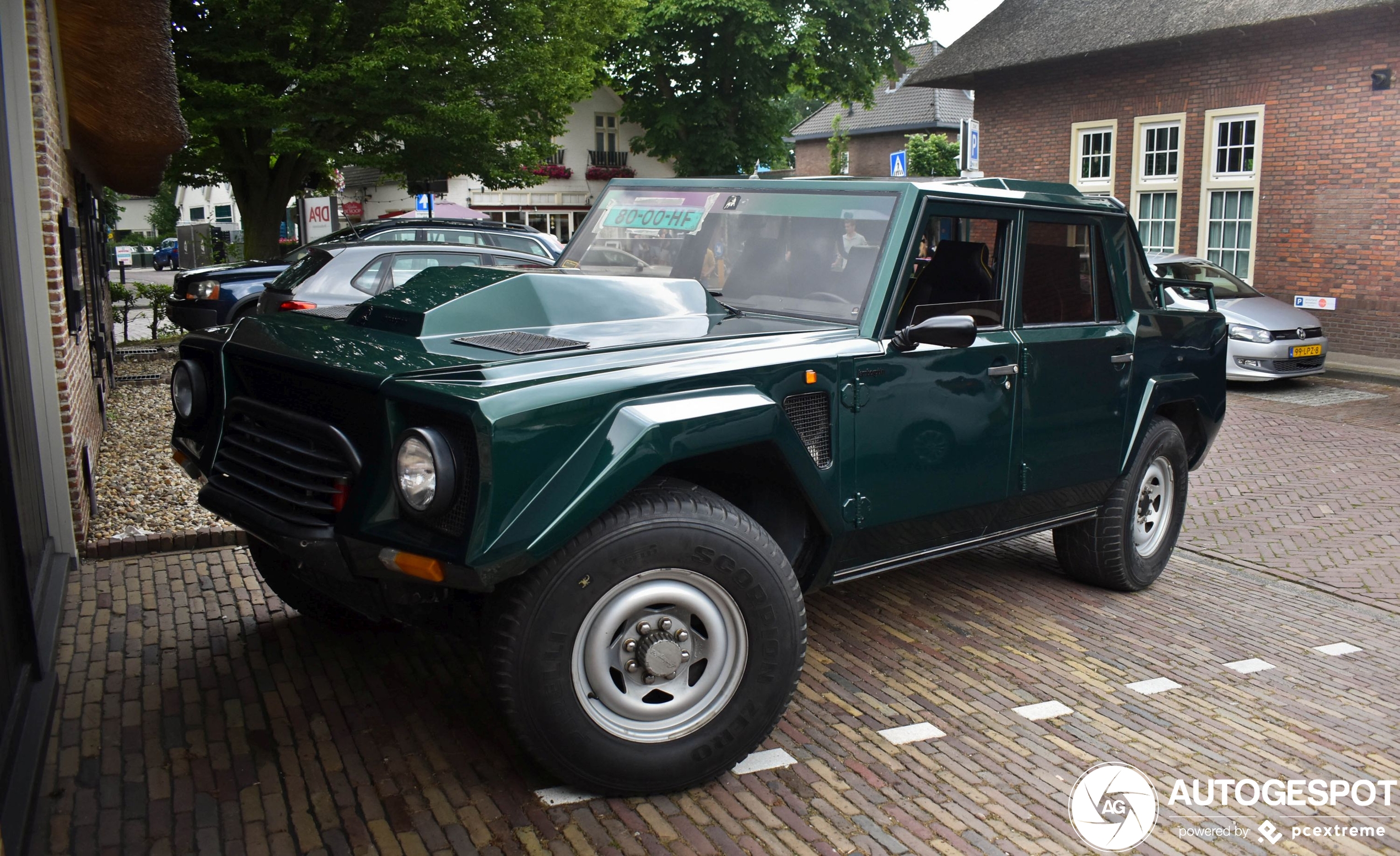 Lamborghini LM002