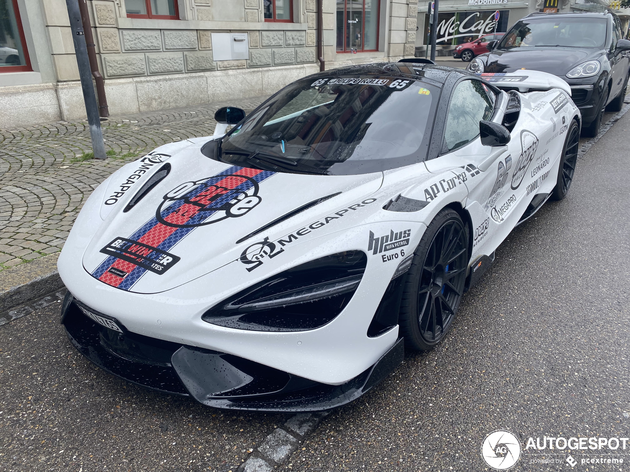 McLaren 765LT