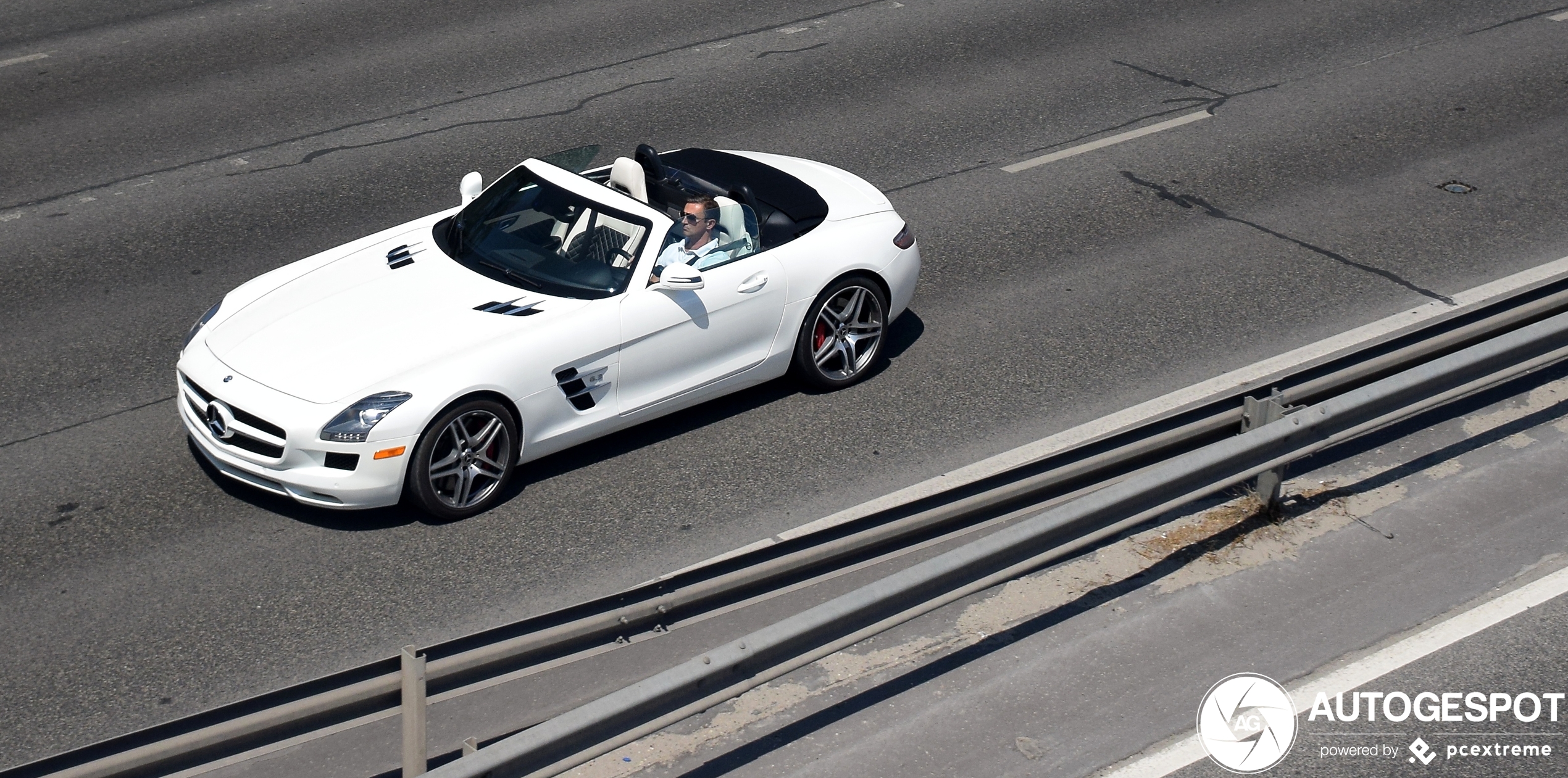 Mercedes-Benz SLS AMG Roadster