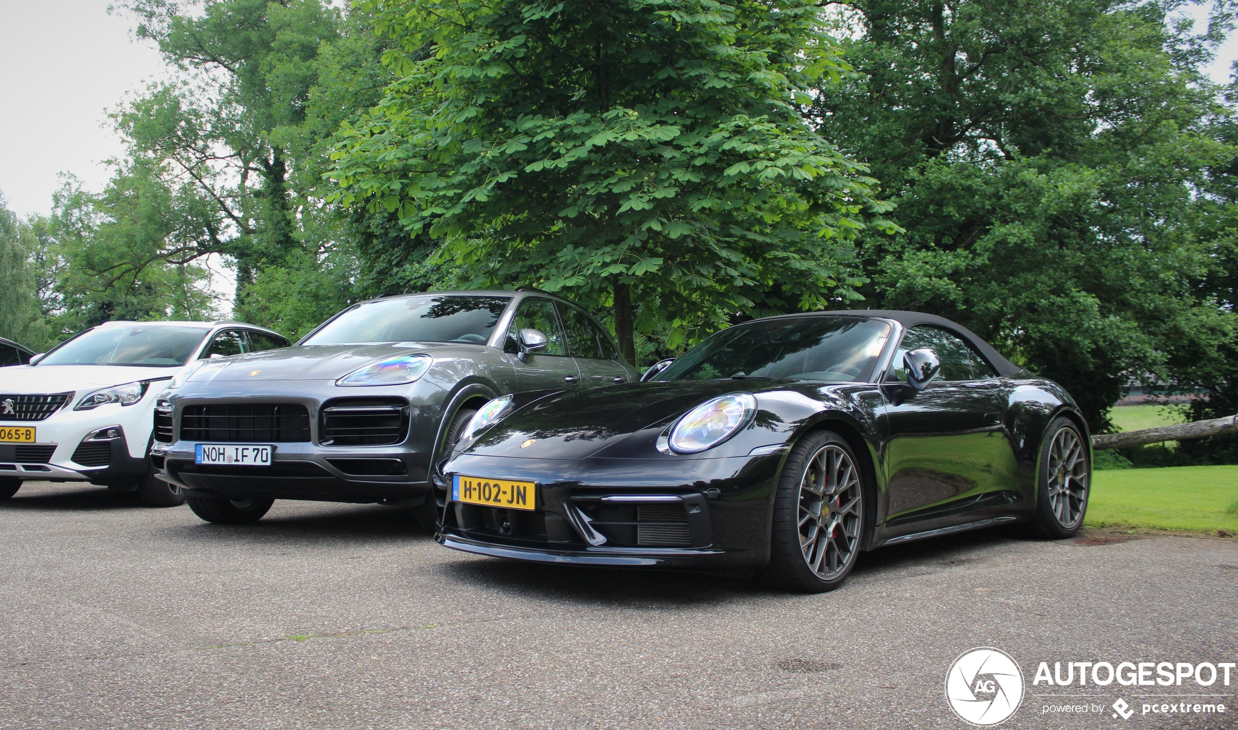 Porsche 992 Carrera 4S Cabriolet