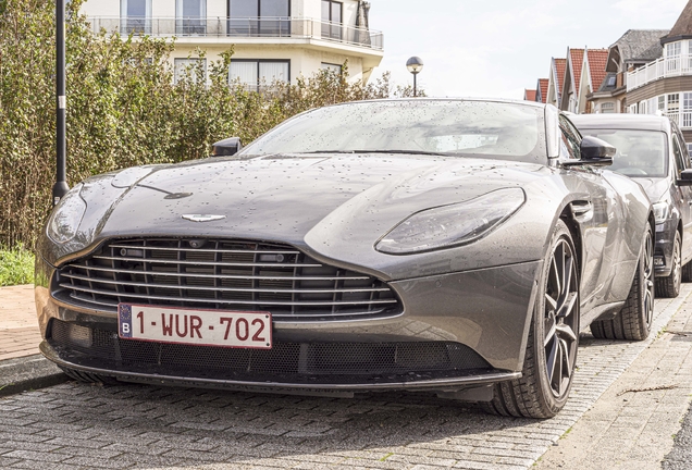 Aston Martin DB11 V8