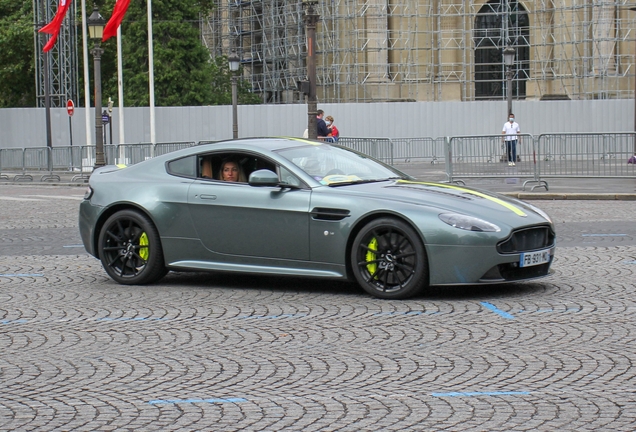 Aston Martin V12 Vantage AMR