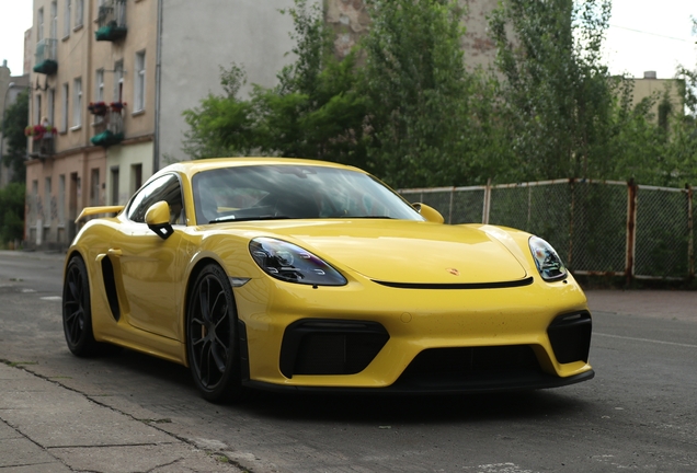 Porsche 718 Cayman GT4