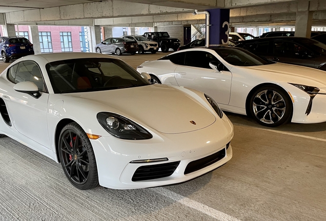 Porsche 718 Cayman S