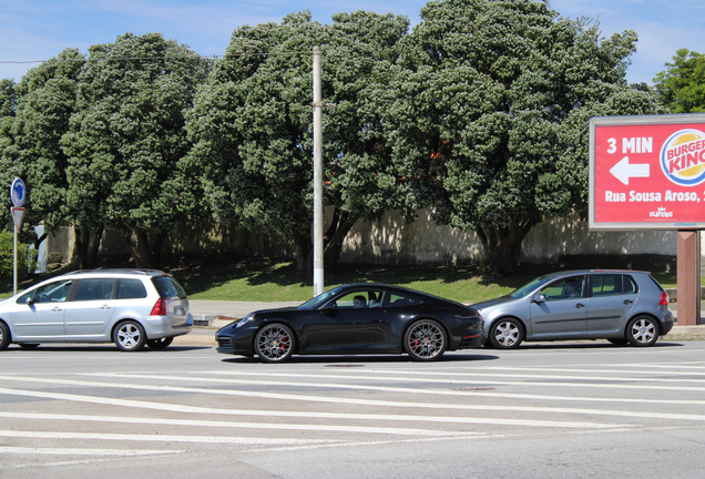 Porsche 992 Carrera 4S