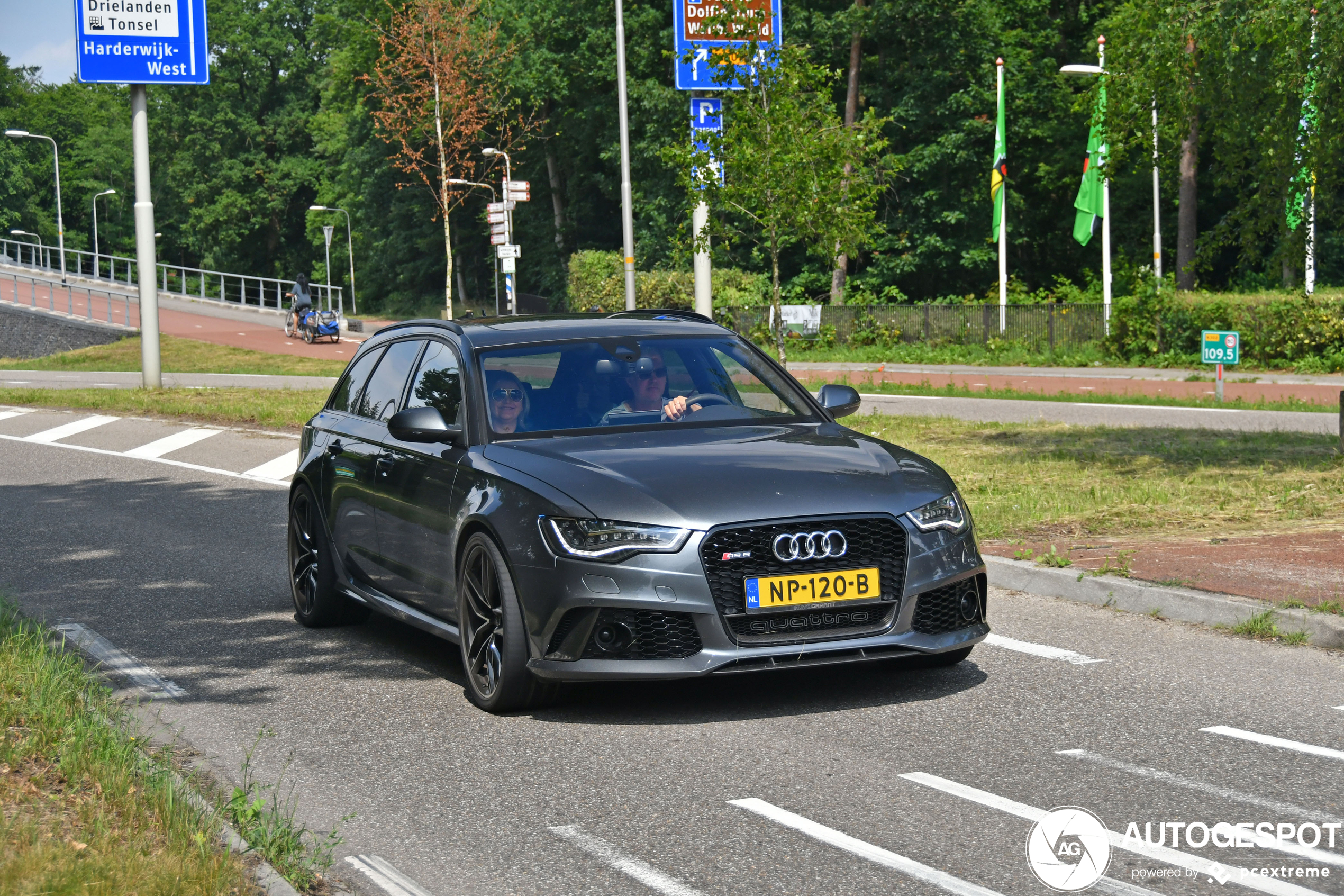 Audi RS6 Avant C7