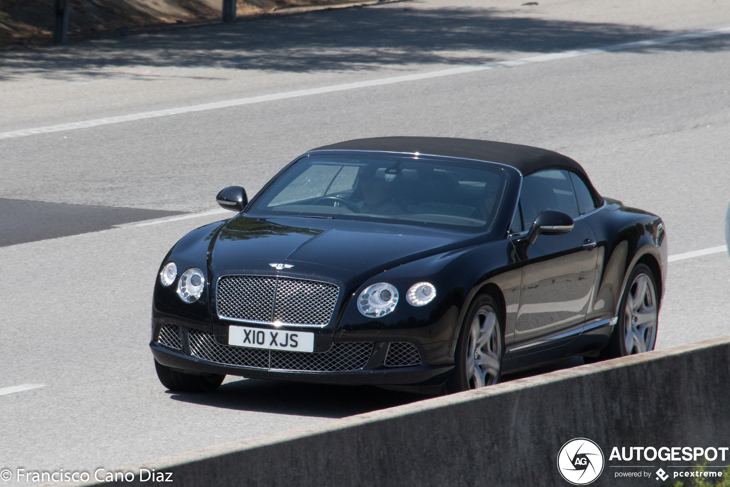 Bentley Continental GTC 2012