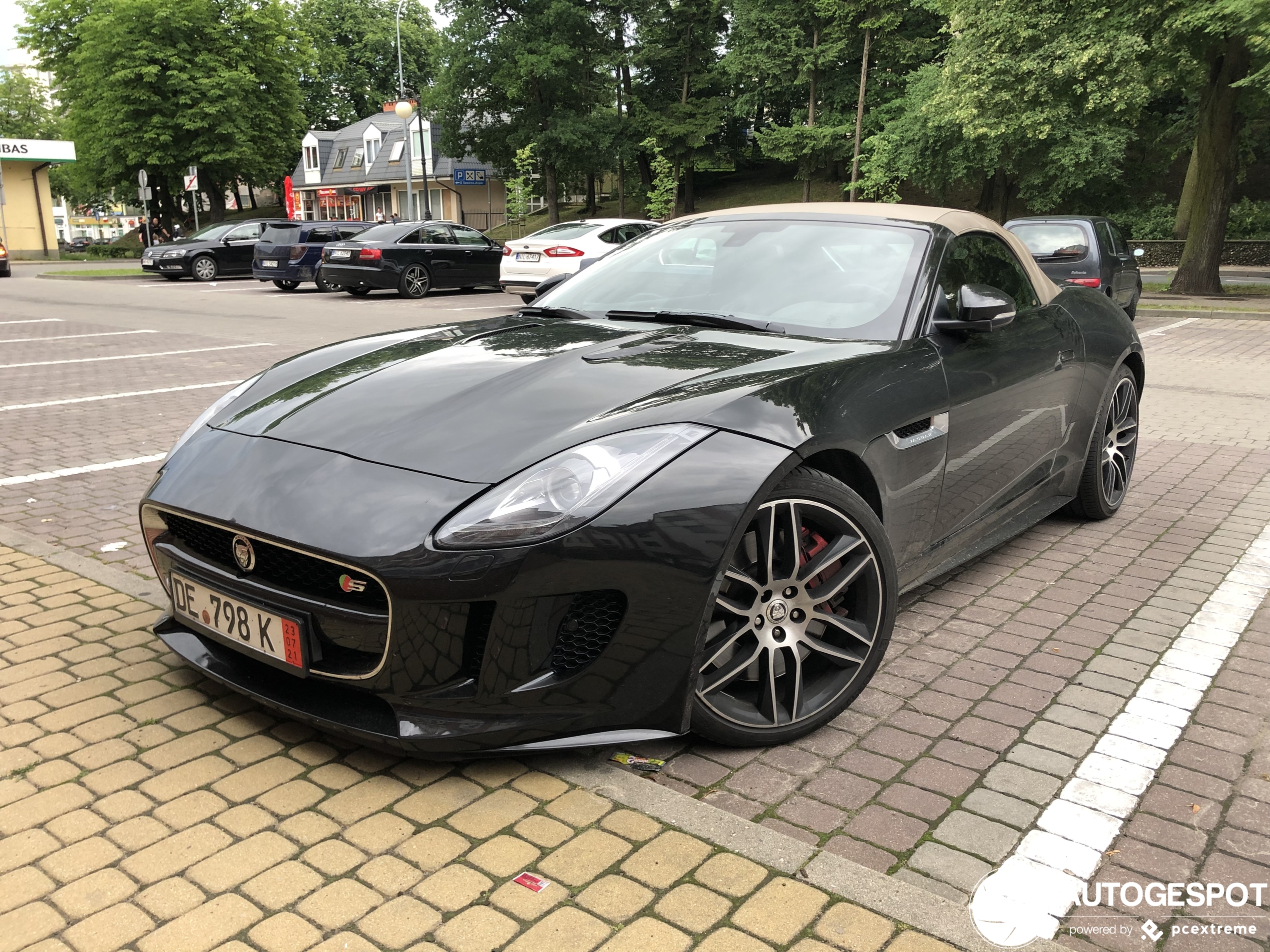 Jaguar F-TYPE S V8 Convertible