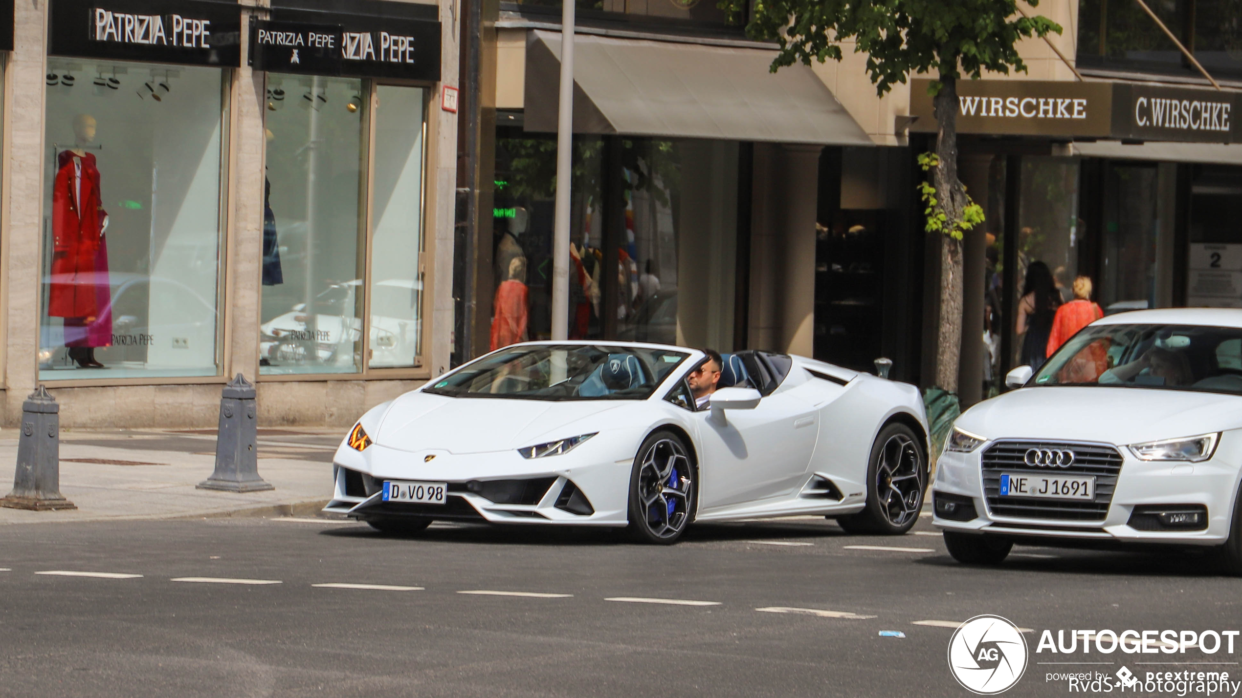 Lamborghini Huracán LP640-4 EVO Spyder