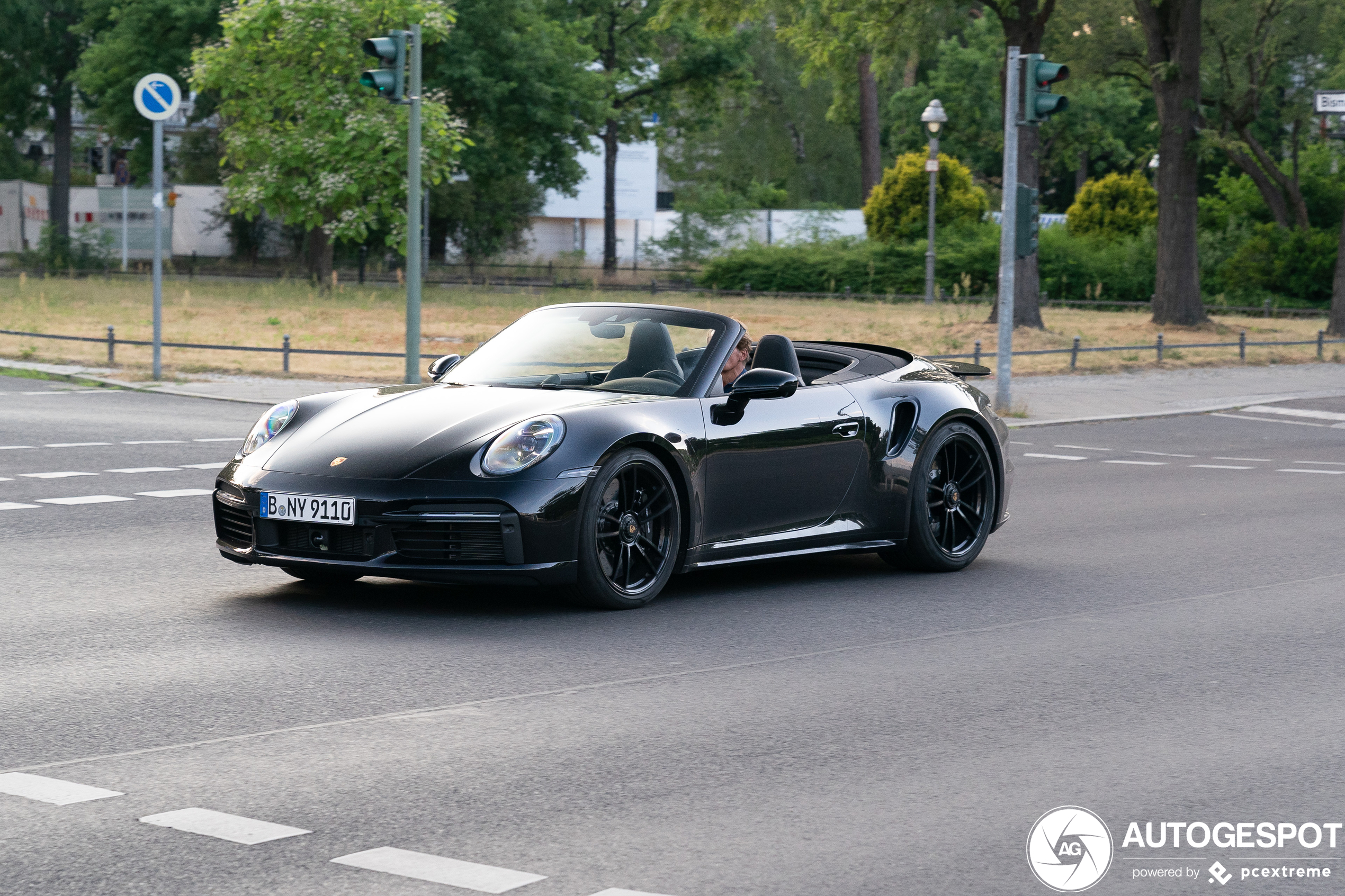 Porsche 992 Turbo S Cabriolet