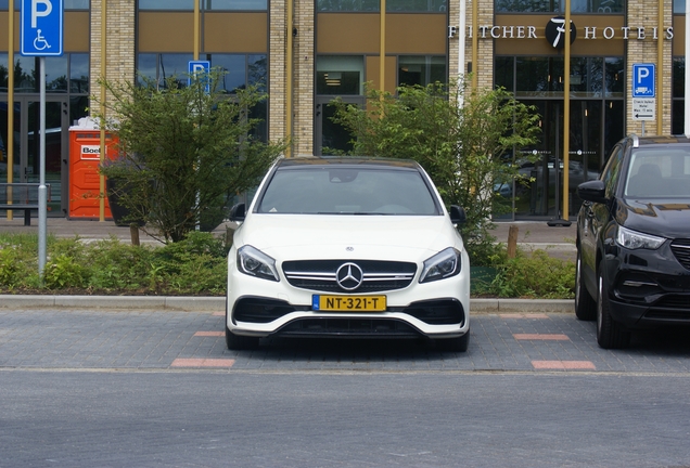 Mercedes-AMG A 45 W176 2015