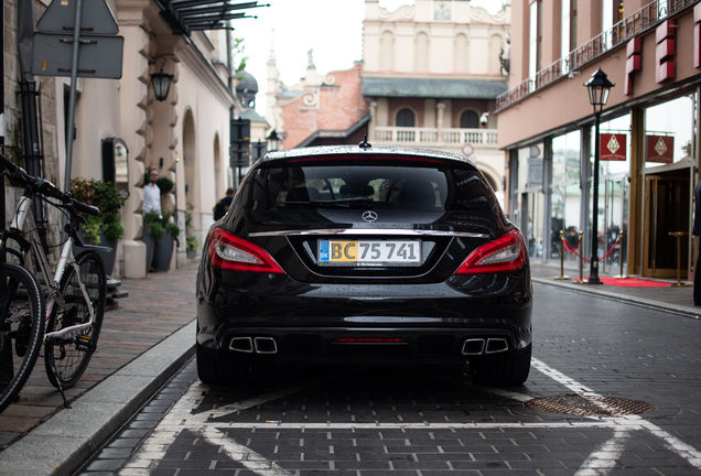 Mercedes-Benz CLS 63 AMG S X218 Shooting Brake